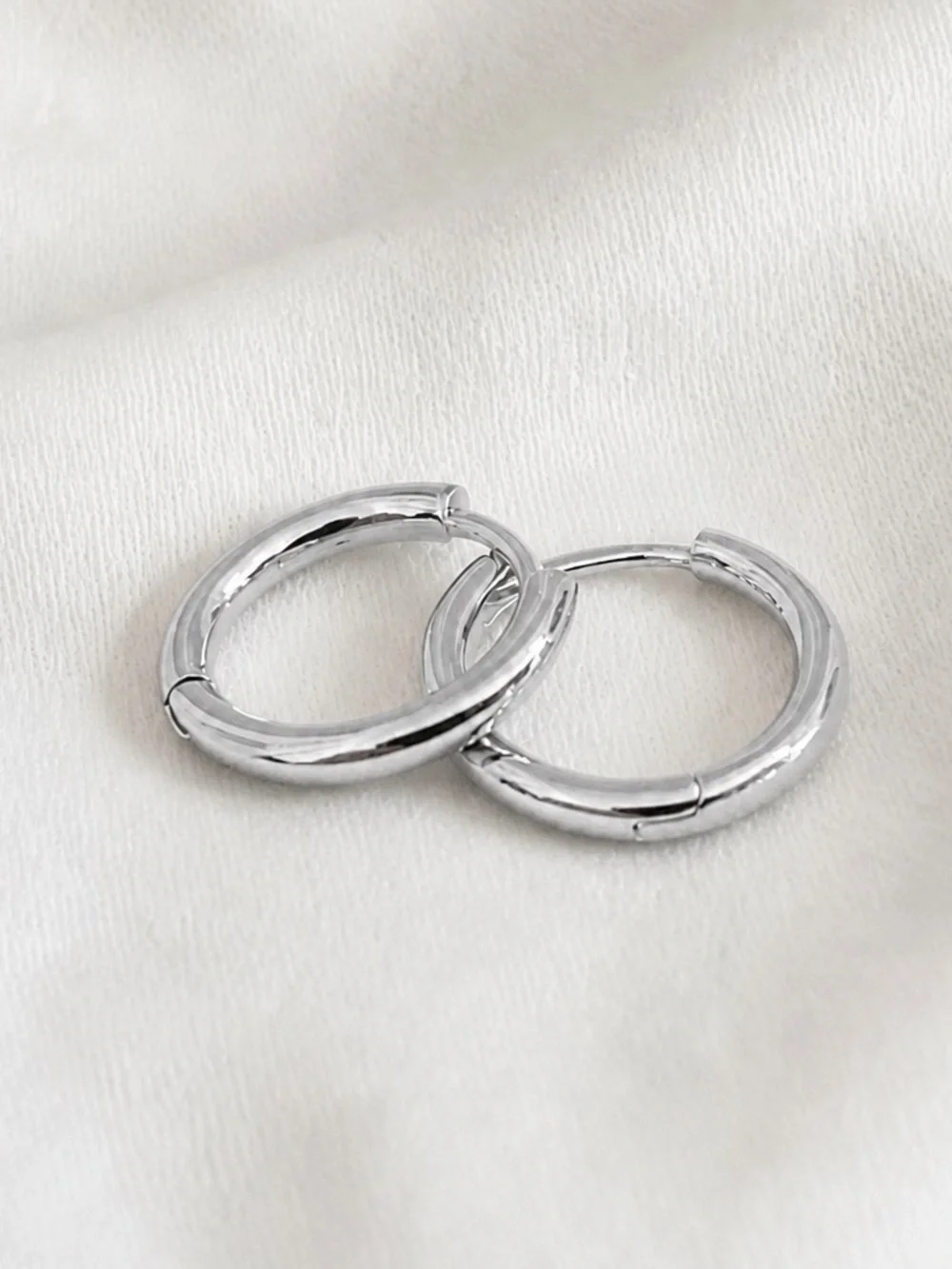 Silver plated stainless steel 12mm Huggie hoop earrings - Picture 2 of 5